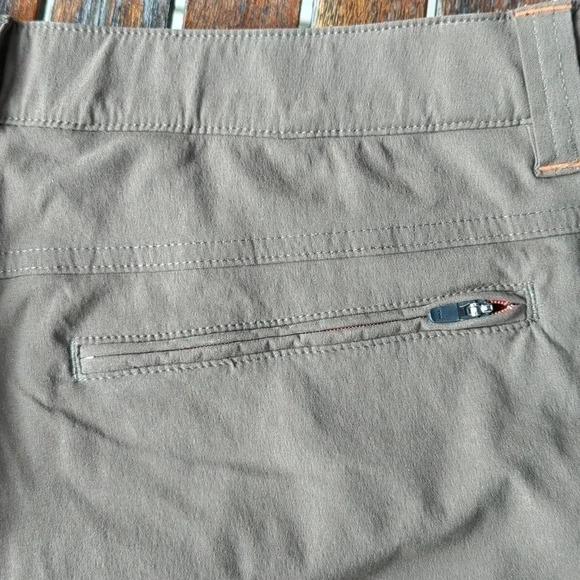 Quick Dry Bermuda Shorts - Picture 8 of 13